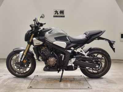 Honda CB650R E-Clutch 2024
