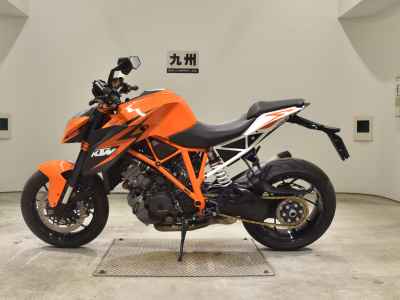 KTM 1290 Super Duke R 2016