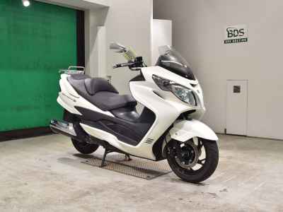 Suzuki Skywave 250S