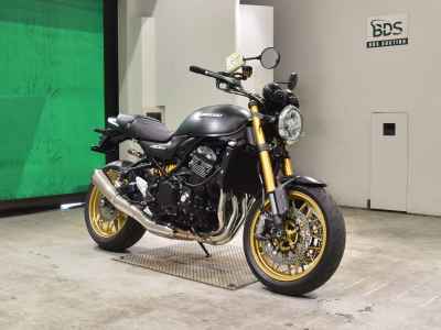 Kawasaki Z900RS SE 2025
