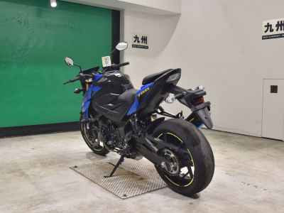 Suzuki GSX-S750 2022