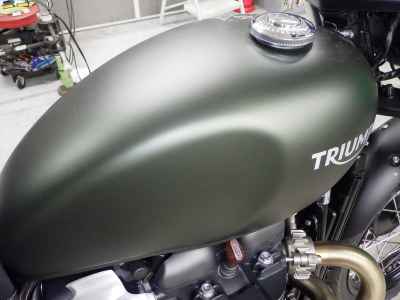 Triumph Street Scrambler 2025