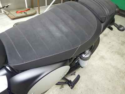 Triumph Street Scrambler 2025