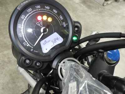 Triumph Street Scrambler 2025