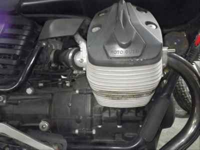 Moto Guzzi V7 Stone 2015