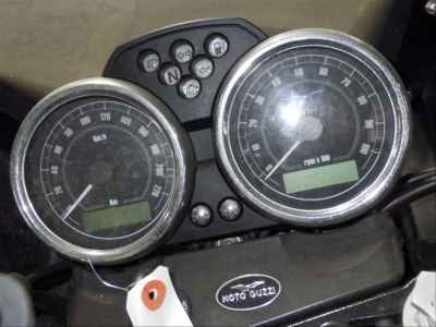 Moto Guzzi V7 Stone 2015