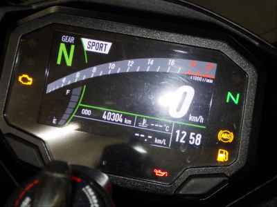 Kawasaki Ninja ZX-25R 2023