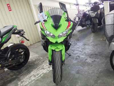 Kawasaki Ninja ZX-25R 2023