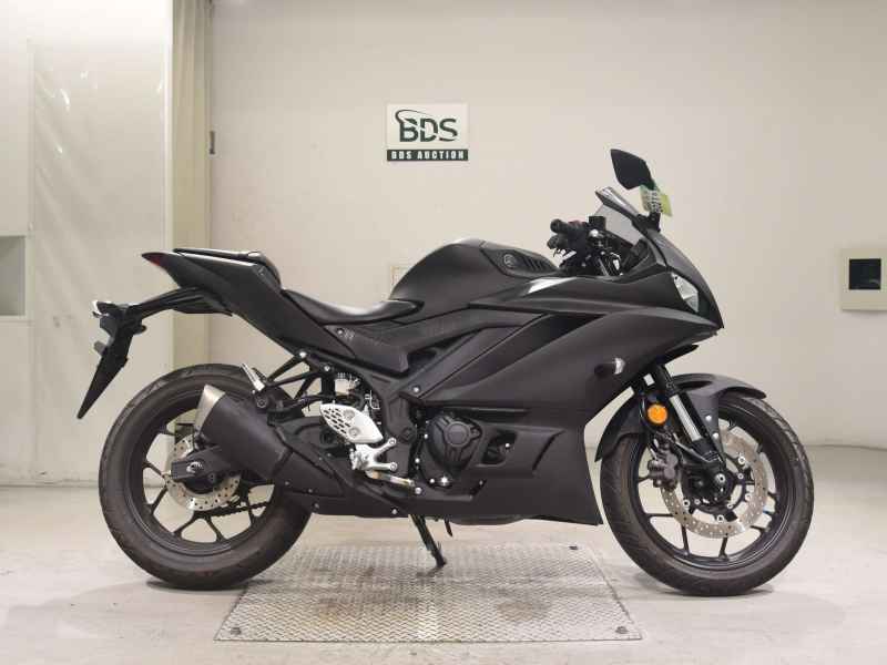 Yamaha YZF-R25 2021