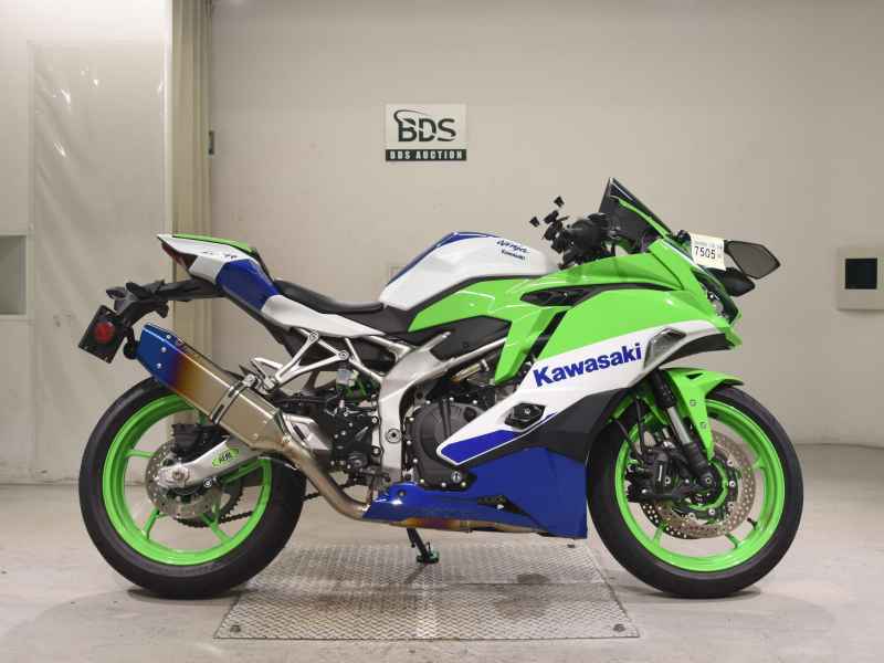 Kawasaki Ninja ZX-4RR 2024