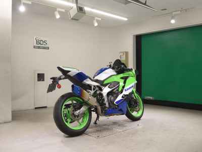 Kawasaki Ninja ZX-4RR 2024