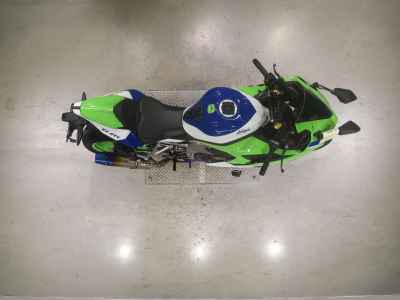 Kawasaki Ninja ZX-4RR 2024