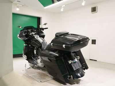 Harley-Davidson Road Glide FLTRX1690 2013