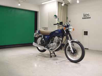 Yamaha SR400 2021