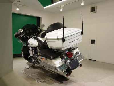Harley-Davidson Electra Glide FLHTCUI1450 2005