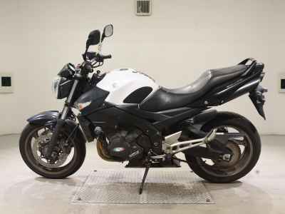 Suzuki GSR400 2014