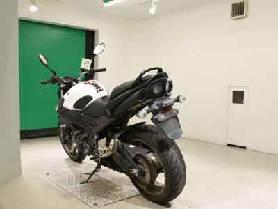Suzuki GSR400 2014