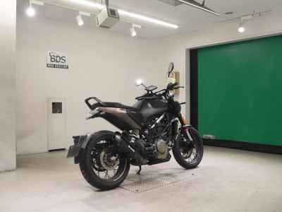 Husqvarna Svartpilen 401 2023