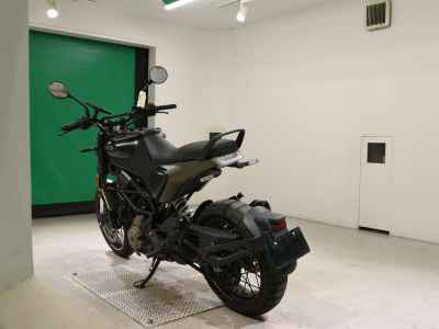 Husqvarna Svartpilen 401 2023