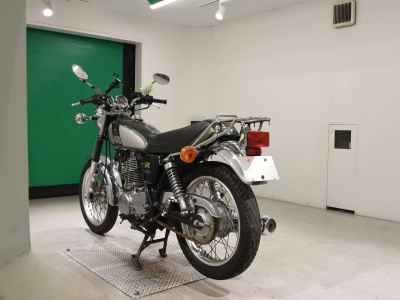 Yamaha SR400 2017