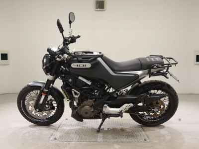 Husqvarna Svartpilen 401 2020