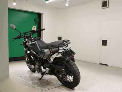 Husqvarna Svartpilen 401 2020