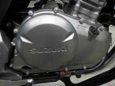 Suzuki GSR250S