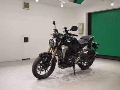 Honda CB250R 2019