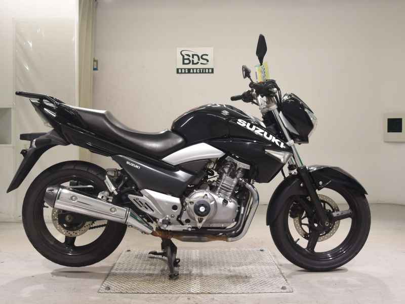 Suzuki GSR250