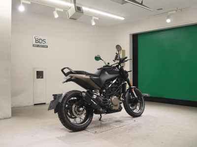 Husqvarna Svartpilen 401 2023
