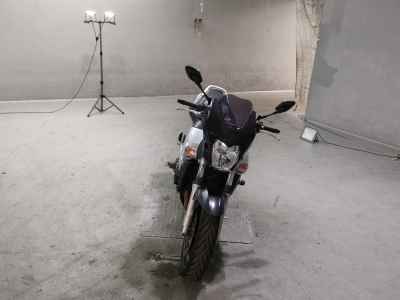 Suzuki GSR400 2008