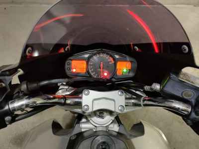Suzuki GSR400 2008