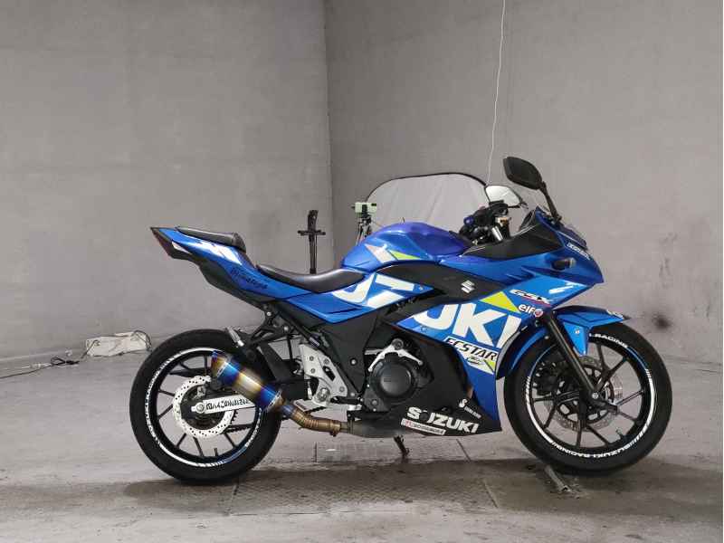 Suzuki GSX250R
