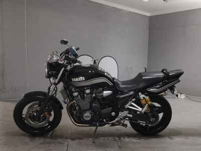 Yamaha XJR1300 2012