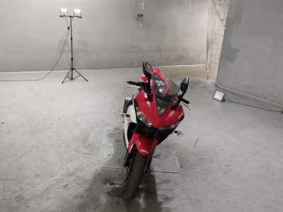 Yamaha YZF-R25