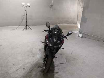 Yamaha YZF-R25