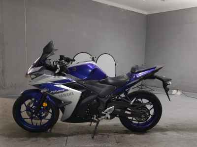 Yamaha YZF-R25 2015