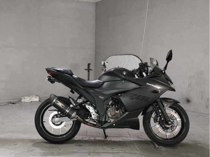 Suzuki Gixxer 250SF