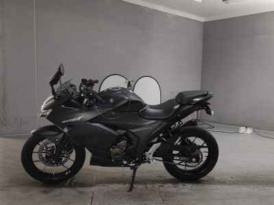 Suzuki Gixxer 250SF