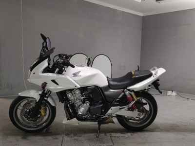 Honda CB400SFV 2010