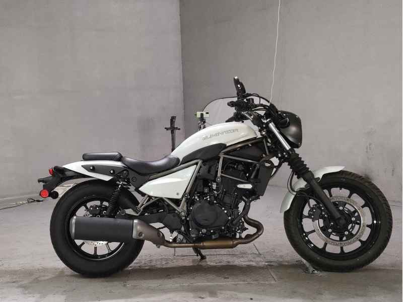Kawasaki Eliminator 400 2023