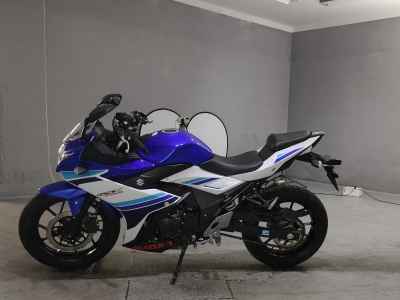 Suzuki GSX250R