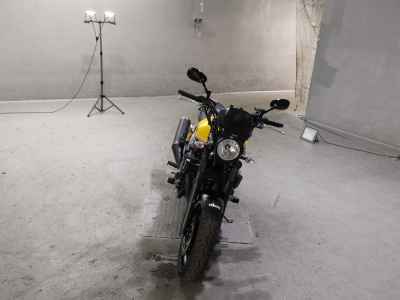 Yamaha XJR1300C 2017