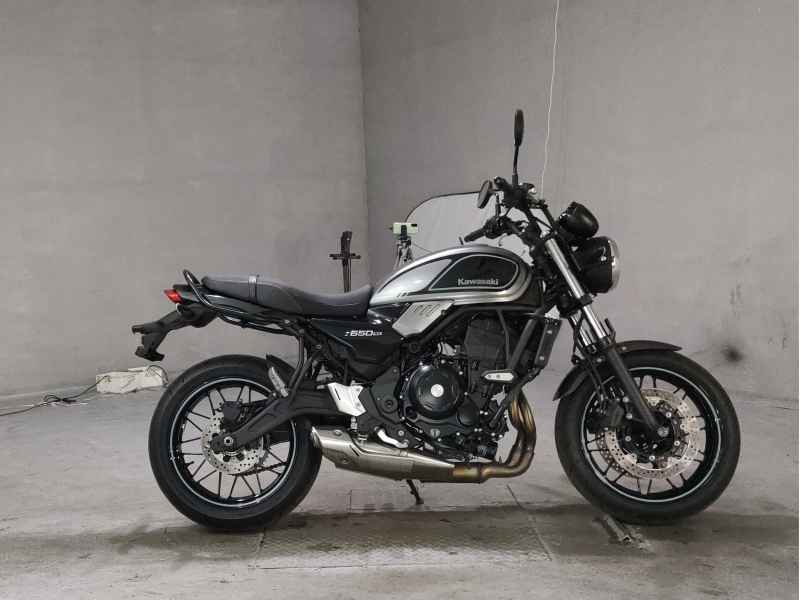 Kawasaki Z650RS 2022