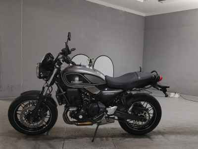Kawasaki Z650RS 2022