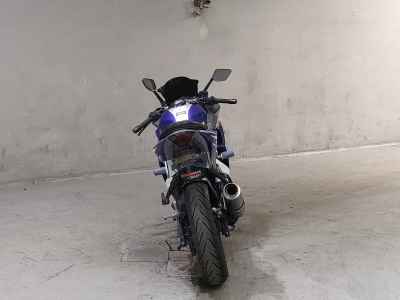 Yamaha YZF-R25