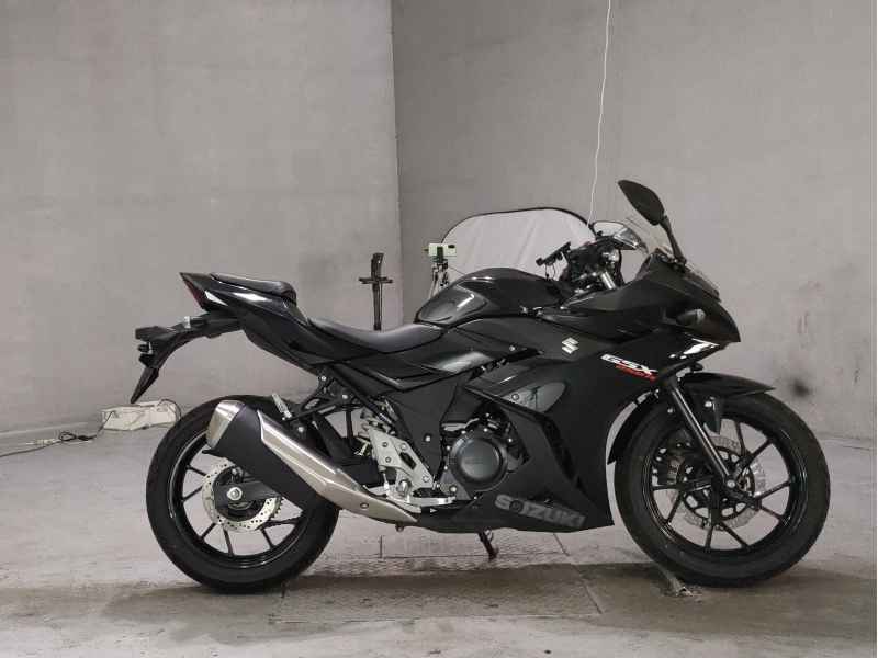 Suzuki GSX250R