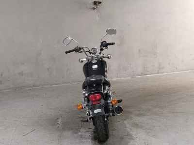 Suzuki GZ250 2010