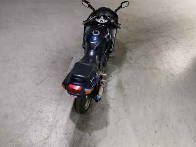 Kawasaki ZZR400 2005