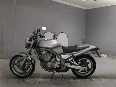 Yamaha SRX400